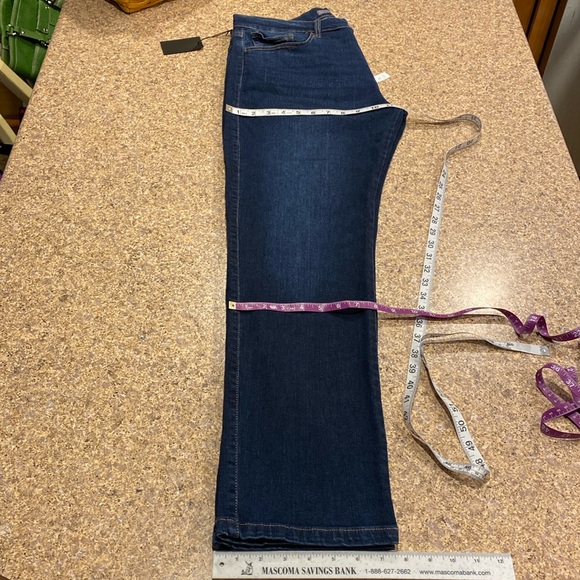 NWT Joe’s Jeans The Brixton Straight + Narrow Size 34 SEE ROUGH MEASUREMENTS - Picture 4 of 17